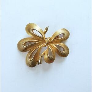 Vintage Bow Brooch Goldtone Ribbon Pin Midcentury Classic Dainty Twee Coquette